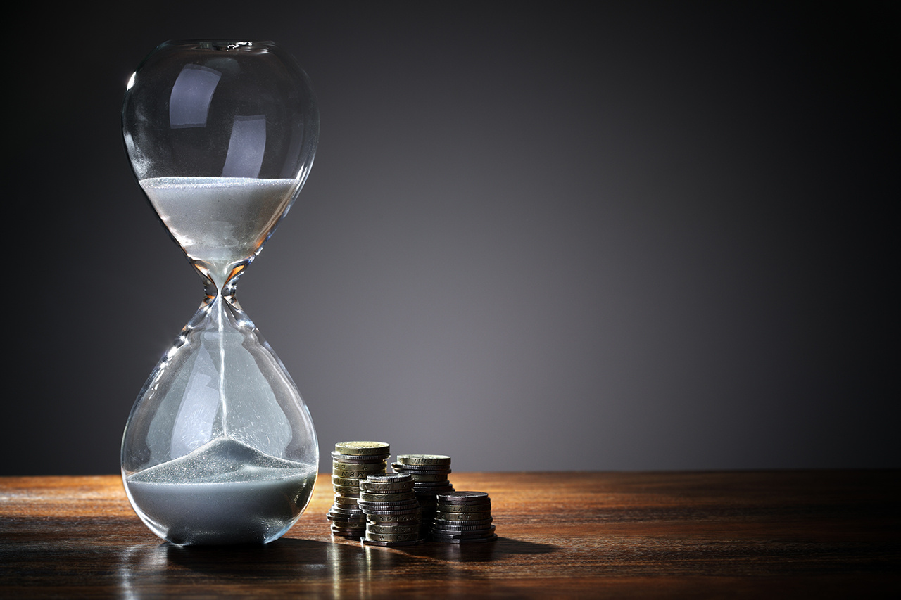 hour glass showing time slipping